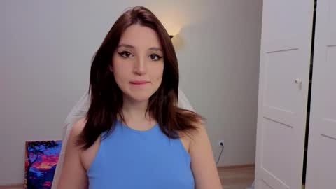 Snapshot of lunatale chatting on November 26, 2025, 2:18 pm Kate online show from November 26, 2025, 2:18 pm