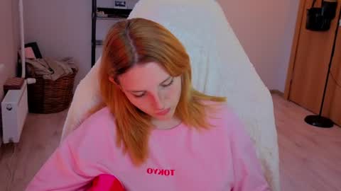 Kate online show from July 28, 2026, 2:05 pm