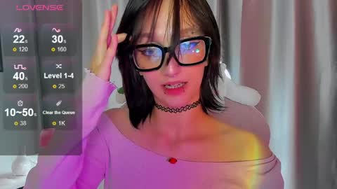 Snapshot of lunavogue chatting on May 31, 2026, 3:41 pm call me a pose striker online show from May 31, 2026, 3:41 pm