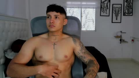 Snapshot of lunay_xtreemboy chatting on May 23, 2026, 5:28 pm Lunay online show from May 23, 2026, 5:28 pm