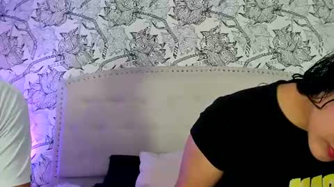 Snapshot of lunaykross chatting on August 2, 2026, 4:11 am Luna and Kian online show from August 2, 2026, 4:11 am