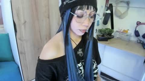 Snapshot of lunivyra chatting on July 30, 2026, 3:22 pm lunivyra online show from July 30, 2026, 3:22 pm