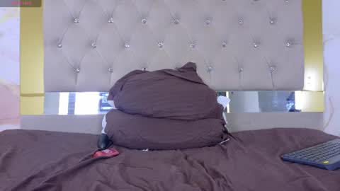 Snapshot of lunna__tylor chatting on July 7, 2026, 6:47 am lunna__tylor online show from July 7, 2026, 6:47 am