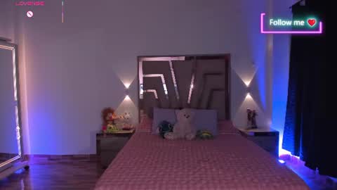 Snapshot of lunna_roosee chatting on June 17, 2026, 10:43 pm LUNA ROSE online show from June 17, 2026, 10:43 pm