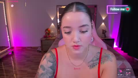 Snapshot of lunna_roosee chatting on June 25, 2026, 5:12 am LUNA ROSE online show from June 25, 2026, 5:12 am