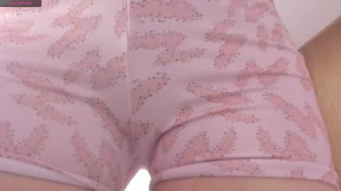 Snapshot of lunnalust chatting on May 15, 2026, 1:34 am lunnalust online show from May 15, 2026, 1:34 am