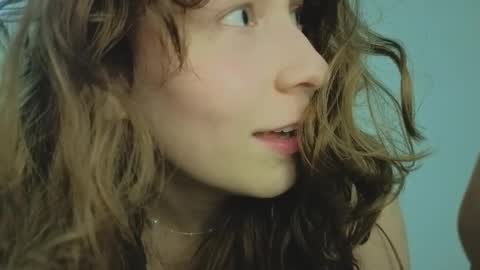 Snapshot of lunoria chatting on February 23, 2026, 9:45 pm lunoria online show from February 23, 2026, 9:45 pm