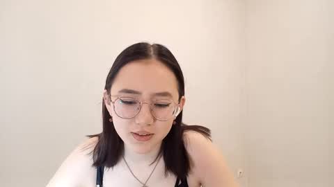 Roxie online show from March 11, 2026, 1:06 pm