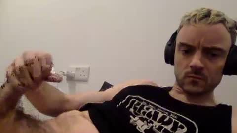 Snapshot of lupine_666 chatting on November 22, 2025, 4:39 pm Lupine online show from November 22, 2025, 4:39 pm