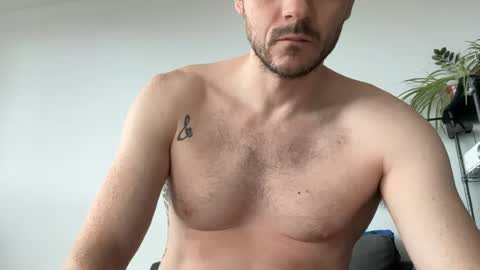 Snapshot of lupine_666 chatting on May 13, 2026, 8:23 am Lupine online show from May 13, 2026, 8:23 am