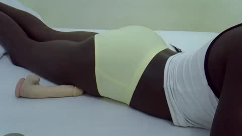 Snapshot of lupitah_ chatting on January 31, 2025, 11:24 am sweet girl online show from January 31, 2025, 11:24 am