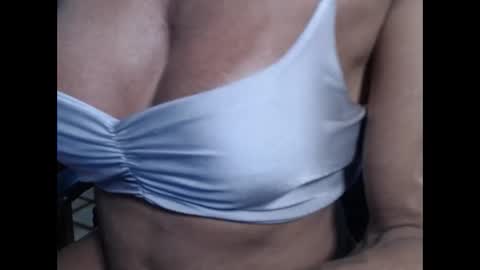 Snapshot of lusexyhot chatting on January 21, 2025, 2:00 am lusexyhot online show from January 21, 2025, 2:00 am