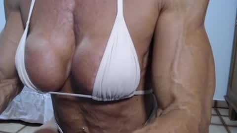 lusexyhot online show from July 4, 2026, 9:21 pm