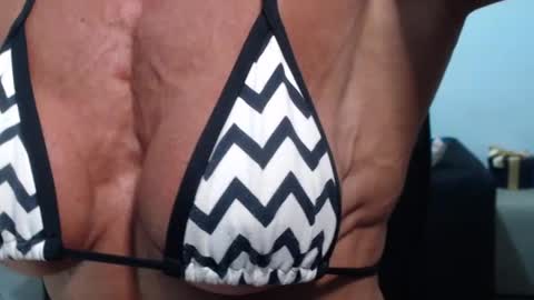 lusexyhot online show from July 10, 2026, 3:00 am