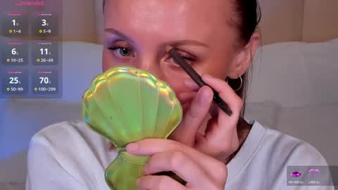 your sweet Liana online show from May 28, 2026, 5:49 am
