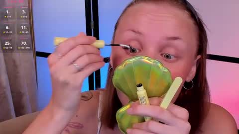 your sweet Liana online show from June 11, 2026, 5:49 am