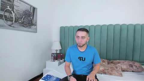 Lushian And Luna online show from October 4, 2025, 2:48 pm