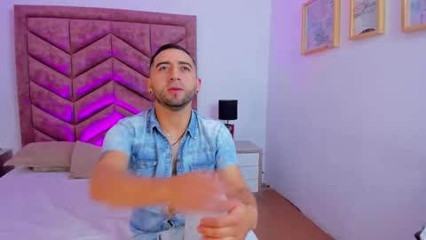 Lushian And Luna online show from February 10, 2026, 3:05 pm