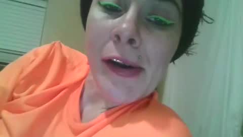 Snapshot of lushuslucy chatting on February 26, 2025, 3:53 am Kikithebaee online show from February 26, 2025, 3:53 am