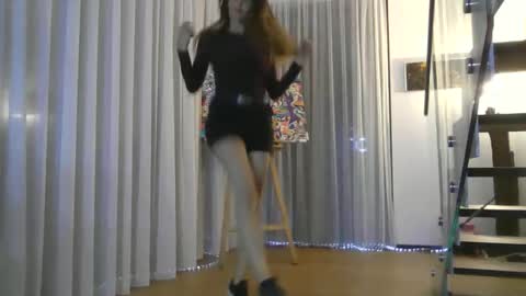 Snapshot of lusisart chatting on May 28, 2026, 9:45 pm Lusisart online show from May 28, 2026, 9:45 pm