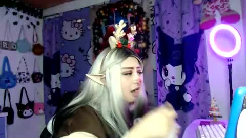 Snapshot of lussyevans_ chatting on December 17, 2025, 6:41 am lussyevans_ online show from December 17, 2025, 6:41 am