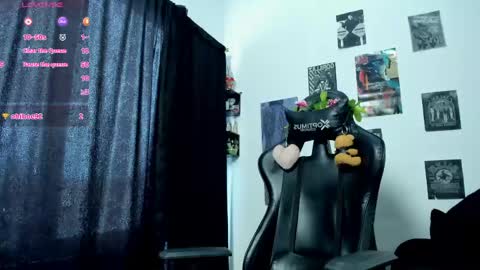Snapshot of lust_ink chatting on May 19, 2026, 3:29 pm cristal online show from May 19, 2026, 3:29 pm