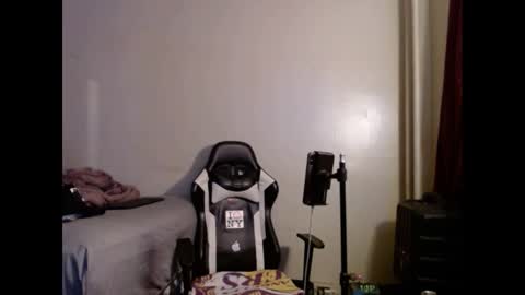 LUST online show from September 10, 2025, 2:33 am