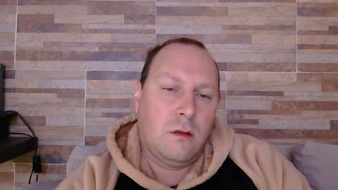 lustonfan online show from July 15, 2026, 12:54 pm