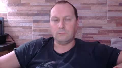 lustonfan online show from July 31, 2026, 12:26 pm