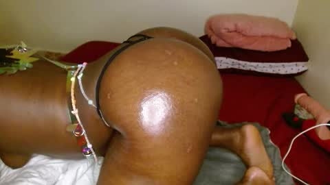 lustrous-choco online show from February 18, 2026, 1:23 am