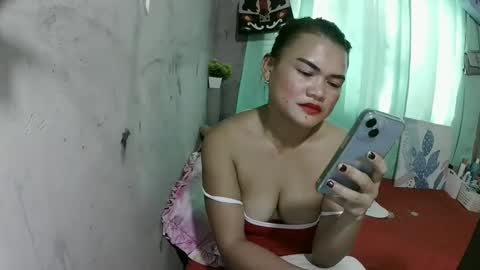 Flora Mae online show from April 24, 2026, 8:06 am