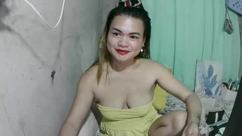 Snapshot of lusty_babe25 chatting on May 19, 2026, 8:42 am Flora Mae online show from May 19, 2026, 8:42 am