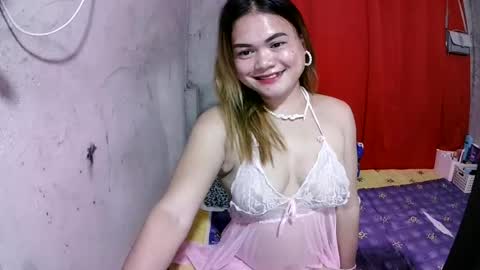 Snapshot of lusty_babe25 chatting on July 6, 2026, 3:58 pm Flora Mae online show from July 6, 2026, 3:58 pm