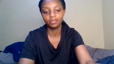 Snapshot of lustylena511 chatting on December 21, 2025, 9:11 pm Lena online show from December 21, 2025, 9:11 pm