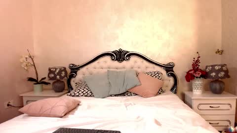 Snapshot of lustyrosee chatting on January 11, 2025, 12:33 am Rose online show from January 11, 2025, 12:33 am