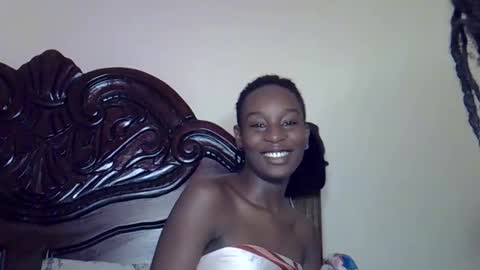 lutino_lovebirds online show from March 24, 2026, 9:25 am