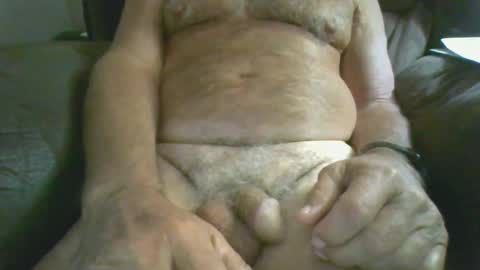 Snapshot of luv269er chatting on December 19, 2024, 12:34 am luv269er online show from December 19, 2024, 12:34 am