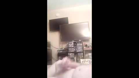 Snapshot of luv2cum4u612 chatting on January 13, 2026, 9:36 am luv2cum4u612 online show from January 13, 2026, 9:36 am