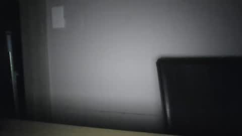 Snapshot of luv2pleasyou chatting on December 18, 2025, 10:43 am Luv2pleazyou online show from December 18, 2025, 10:43 am