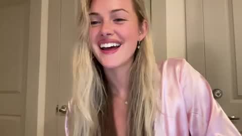 Aimee online show from July 21, 2026, 4:26 am
