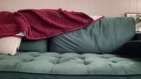 luvelyallie online show from February 26, 2025, 3:52 pm