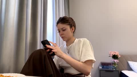 Adele online show from March 9, 2026, 8:18 am