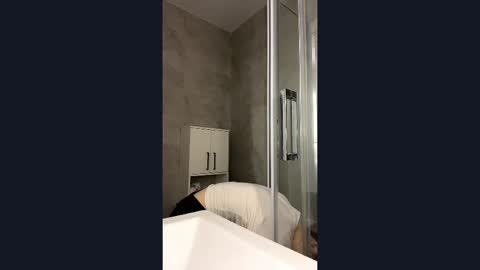 Adele online show from March 15, 2026, 8:42 am