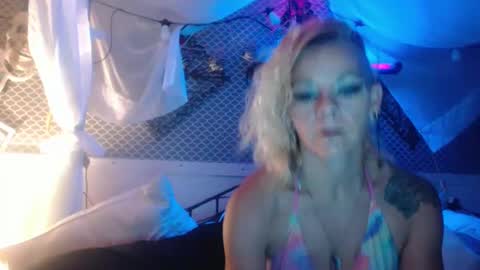 Snapshot of luvenlacy chatting on September 28, 2025, 3:01 am luvenlacy online show from September 28, 2025, 3:01 am