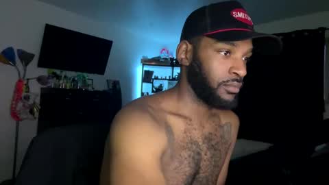 Snapshot of luverboibbc chatting on December 28, 2024, 12:04 am luverboi online show from December 28, 2024, 12:04 am