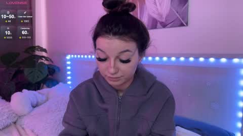 Veronica online show from May 28, 2026, 8:22 am