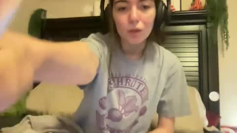 luvrxstarx online show from February 13, 2026, 3:24 am