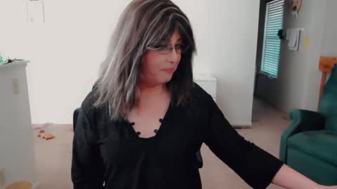 Britney online show from February 1, 2026, 7:01 pm