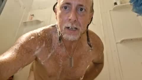 luvuwatching69 online show from August 4, 2026, 8:17 am