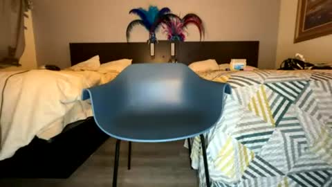 luvvlee online show from July 1, 2026, 8:05 am